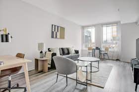 Apartamento para alugar por $3,818 por mês em Bethesda, Commerce Ln