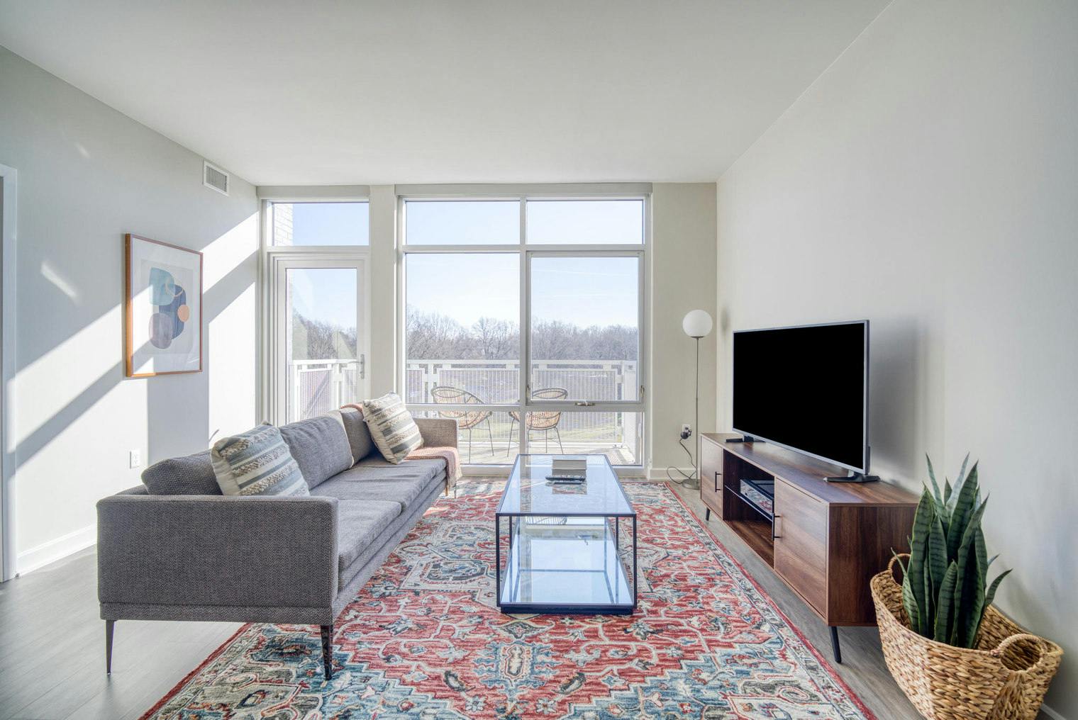 Apartment for rent for $5,722 per month in McLean, Birdwood Avenue
