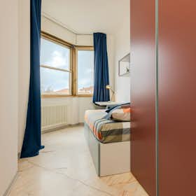 Отдельная комната сдается в аренду за 539 € в месяц в Ferrara, Viale Camillo Benso di Cavour
