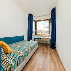 Отдельная комната сдается в аренду за 528 € в месяц в Ferrara, Viale Camillo Benso di Cavour