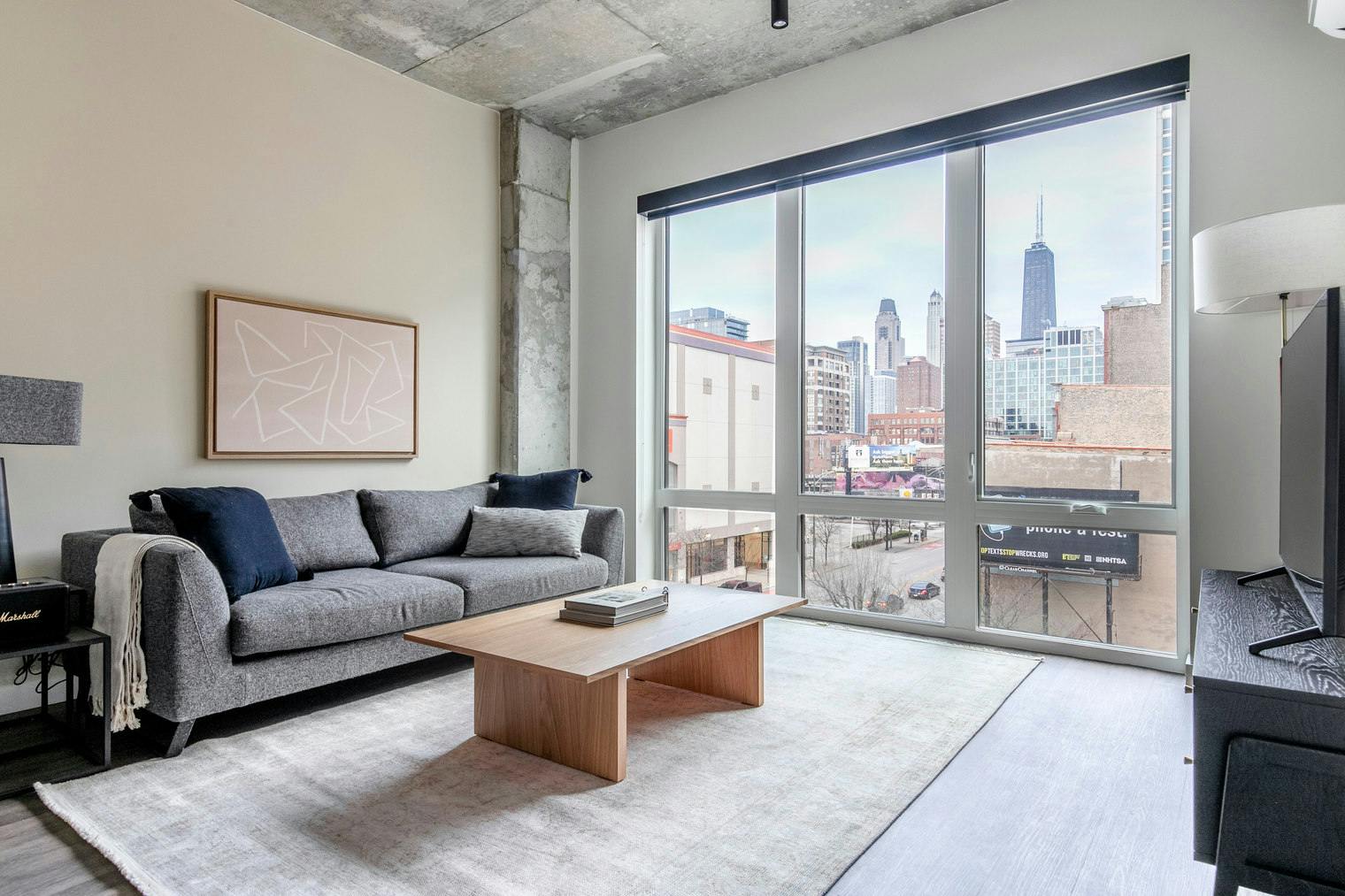 Apartament de închiriat pentru $4,753 pe lună în Chicago, W Chicago Ave
