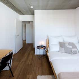 Private room for rent for €738 per month in Frankfurt am Main, Gref-Völsing-Straße