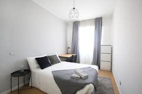 Privé kamer te huur voor € 677 per maand in Milan, Via Carlo Marx