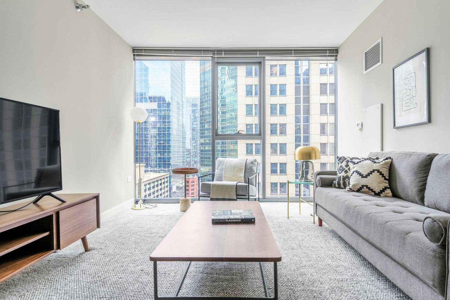 North Wells Street, Chicago, IL preview