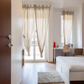 Stanza privata for rent for 555 € per month in Cesano Boscone, Via dei Mandorli