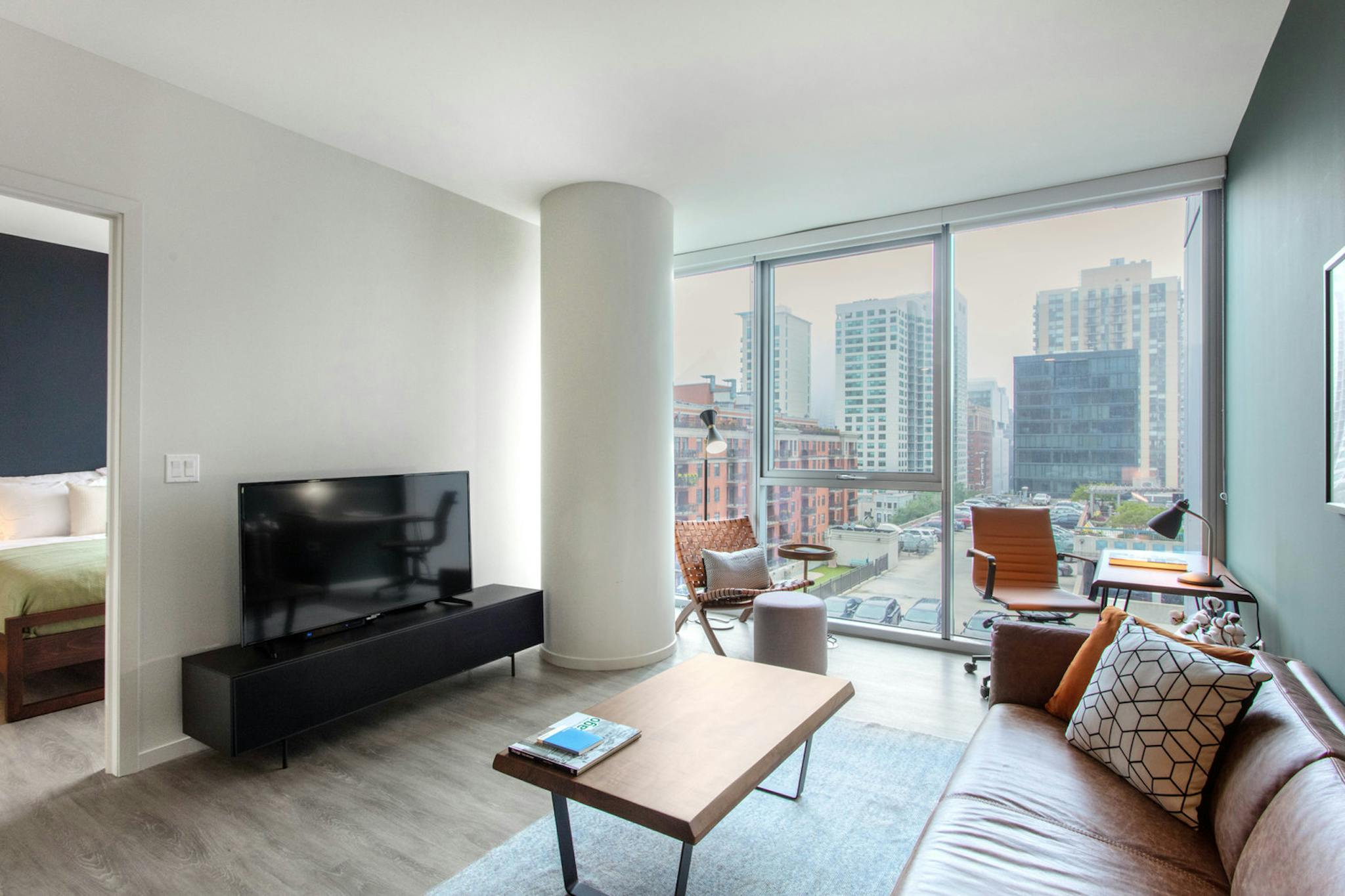 East Huron Street, Chicago, IL preview