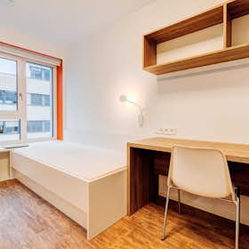 WG-Zimmer for rent for 615 € per month in Berlin, Ostendstraße