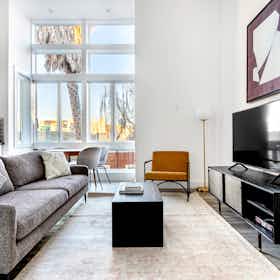 公寓 正在以 $3,325 的月租出租，其位于 San Francisco, Clara St