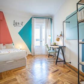 Private room for rent for €970 per month in Madrid, Calle Luchana