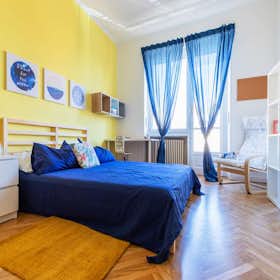 Private room for rent for €580 per month in Turin, Via delle Rosine