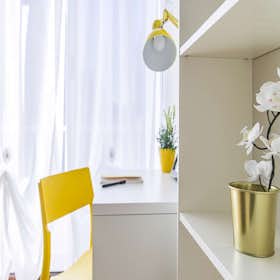Private room for rent for €875 per month in Milan, Largo Riccardo Zandonai