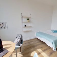 Private room for rent for €780 per month in Asnières-sur-Seine, Avenue Sainte-Anne