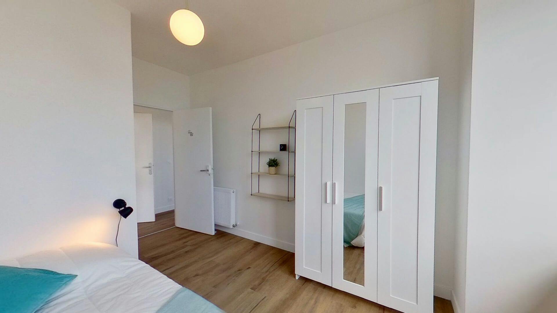 Private room for rent on Avenue Sainte-Anne, Asnières-sur-Seine – pohled 3