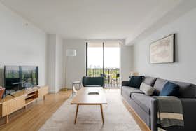 Lägenhet att hyra för $3,050 i månaden i Miami, S Douglas Rd