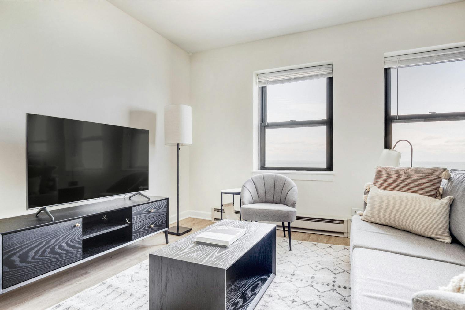 Квартира за оренду для $2,942 на місяць у Chicago, N DuSable Lake Shore Dr