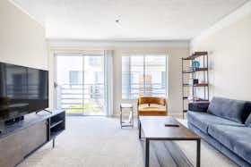 Appartement te huur voor $3,046 per maand in Sherman Oaks, Van Nuys Blvd