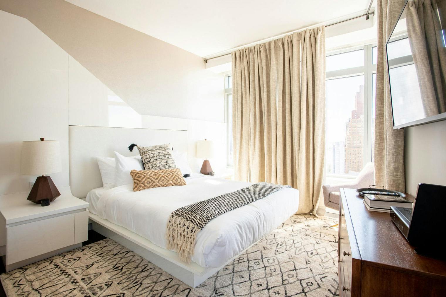 Studio for rent for $9,074 per month in New York City, Washington Street
