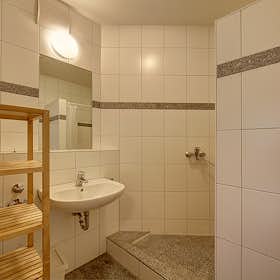 Отдельная комната сдается в аренду за 685 € в месяц в Stuttgart, König-Karl-Straße