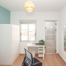 Habitación privada for rent for 300 € per month in Castelló de la Plana, Avinguda de l'Alcora