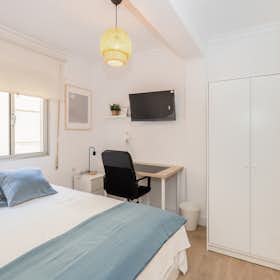 Private room for rent for €275 per month in Jerez de la Frontera, Plaza Los Pinos