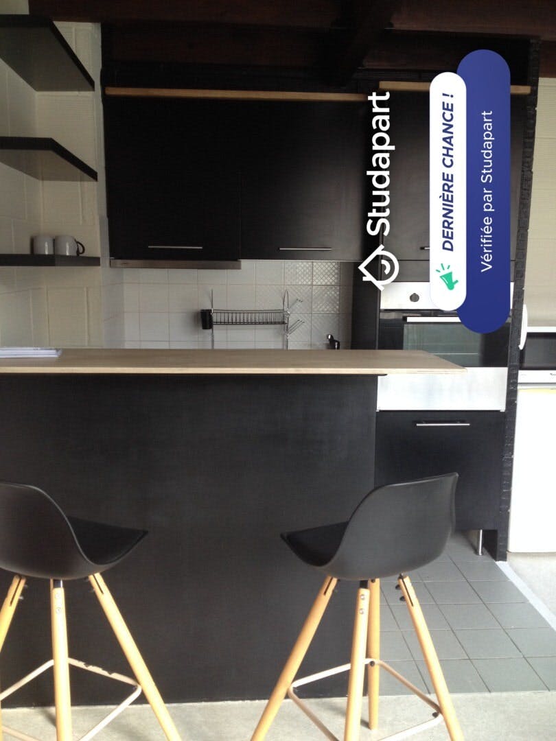 House for rent on Rue de Lisbonne, Bordeaux - Skats 4