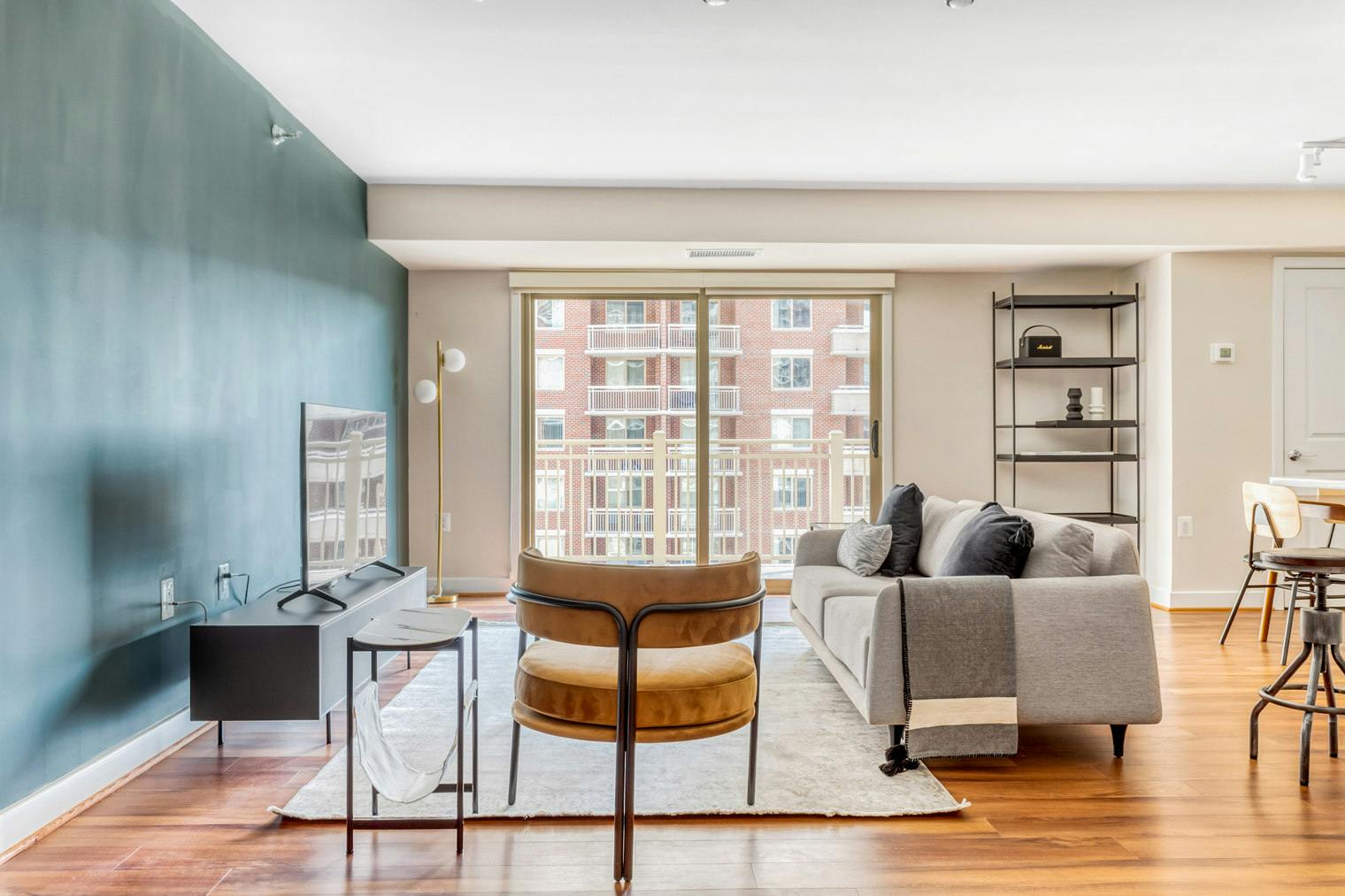 Mieszkanie do wynajęcia za $7,348 miesięcznie w mieście Arlington, 9th Street North