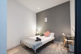 Appartement te huur voor € 1.245 per maand in Madrid, Calle de los Jardines