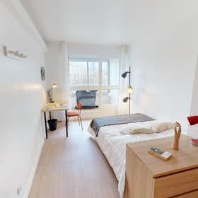 Private room for rent for €716 per month in Nanterre, Rue Salvador Allende