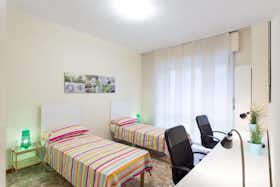 Mehrbettzimmer zu mieten für 364 € pro Monat in Milan, Via Carnia