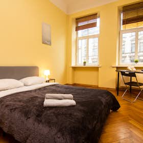 私人房间 正在以 €434 的月租出租，其位于 Riga, Lāčplēša iela