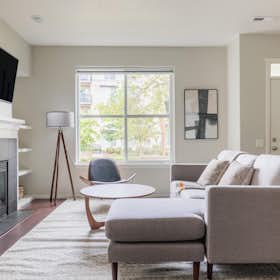 Appartamento for rent for $3,013 per month in Beaverton, NE Redelfs Way