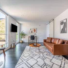 Appartamento in affitto a $2,022 al mese a Portland, N Jarrett St