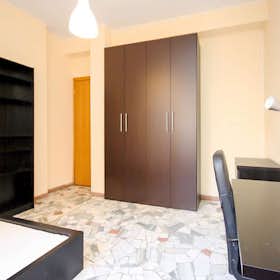 Private room for rent for €805 per month in Milan, Via Giuseppe Bruschetti