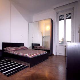 Private room for rent for €885 per month in Milan, Via Masaccio