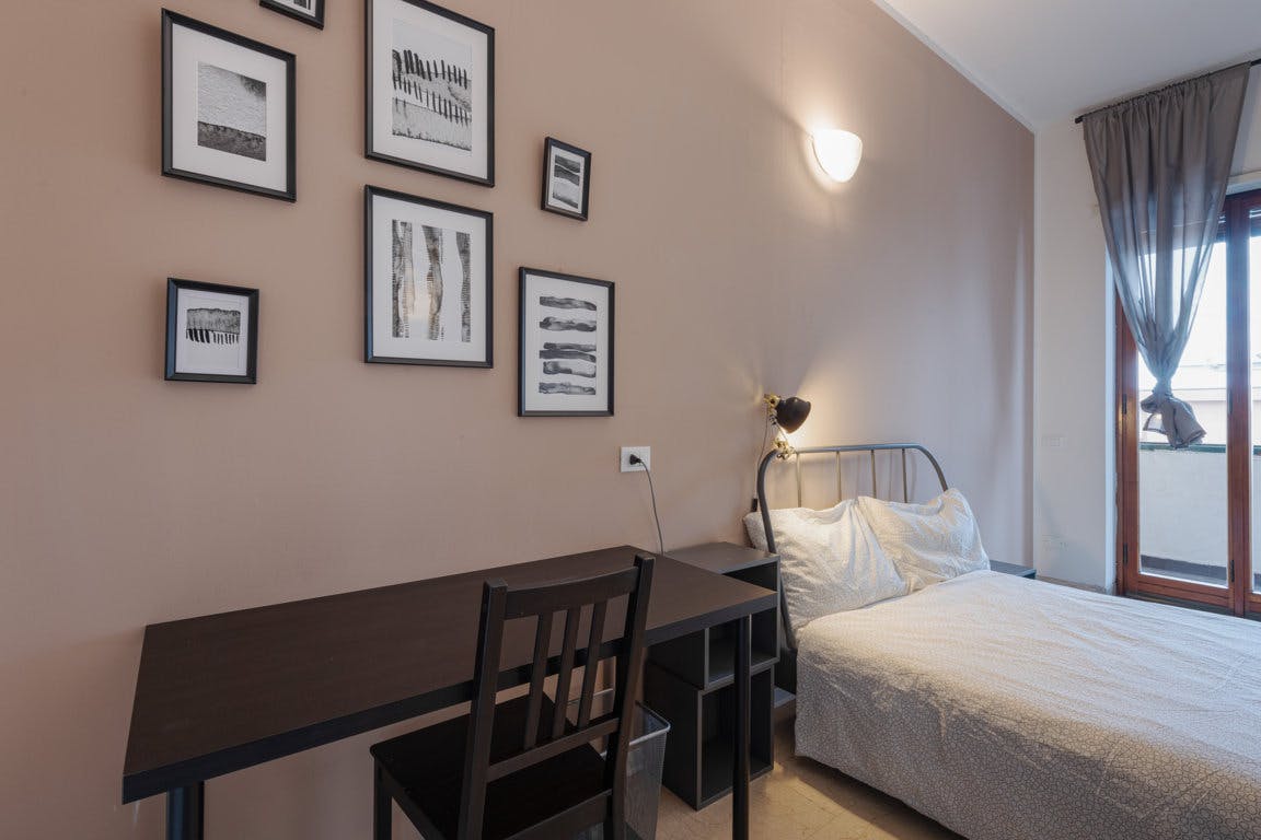 Via Curtatone, Milan preview