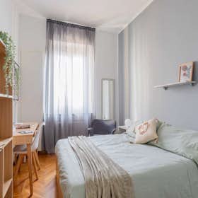 Private room for rent for €570 per month in Turin, Corso Filippo Turati