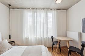 Apartamento en alquiler por 1125 € al mes en Berlin, Ingrid-Reschke-Straße