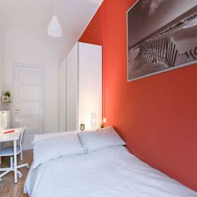 Private room for rent for €440 per month in Turin, Corso Giulio Cesare