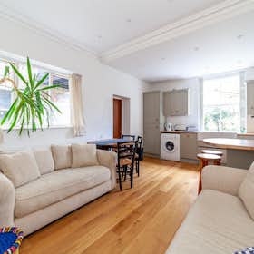 Apartment for rent for £3,955 per month in London, Cranworth Gardens