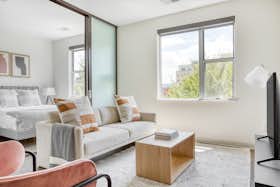 Lägenhet att hyra för $4,360 i månaden i Washington, D.C., I St NE