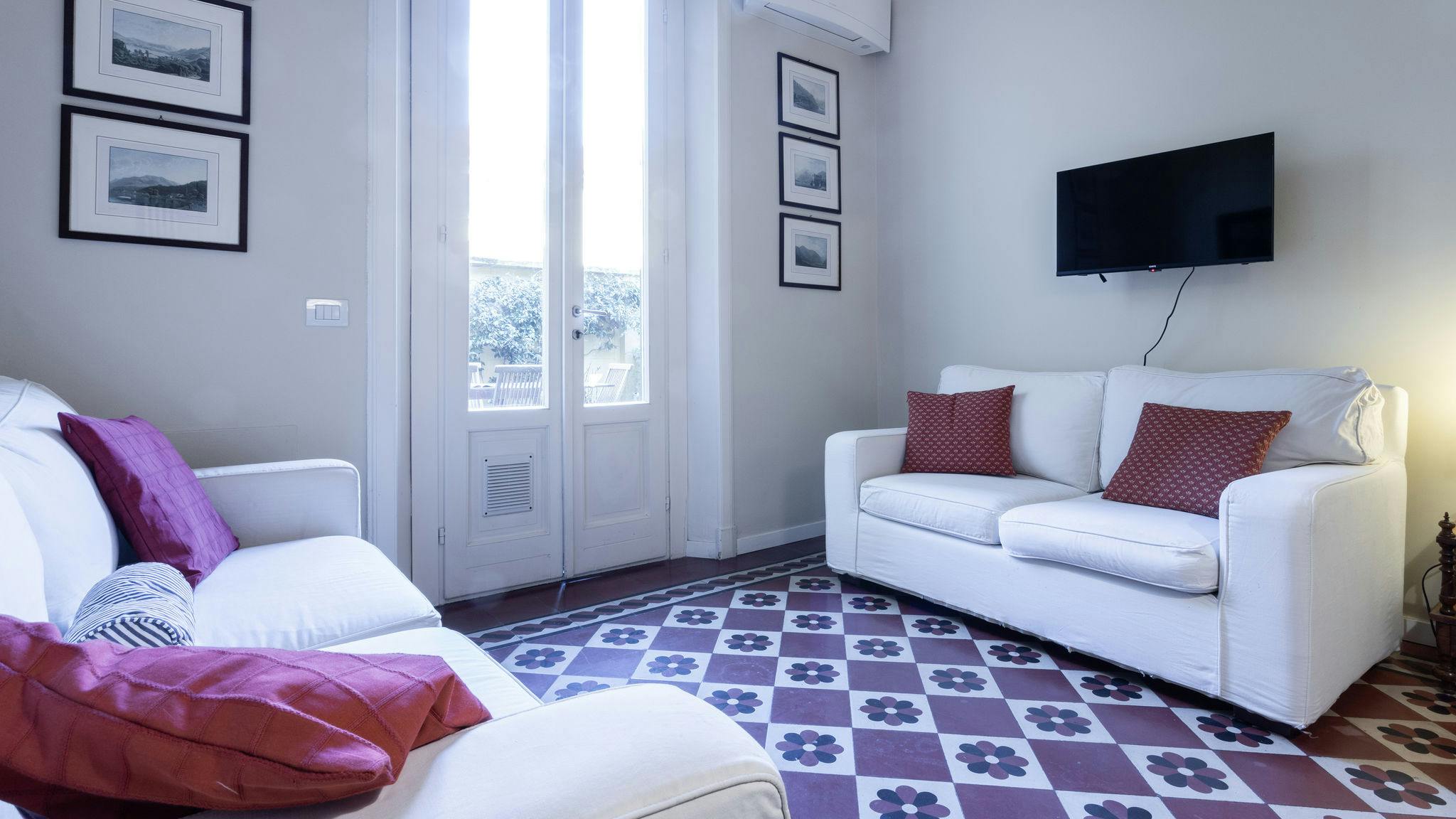Apartment for rent for €1 per month in Milan, Viale Campania