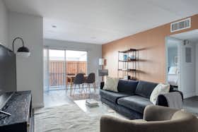 Lägenhet att hyra för $2,628 i månaden i Los Angeles, N Sweetzer Ave