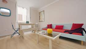 Apartment for rent for €2,170 per month in Rome, Via Cimarra