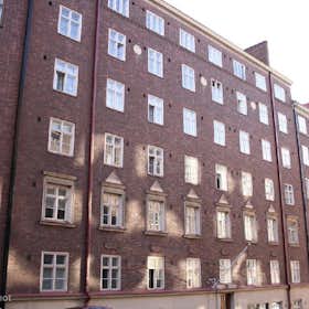 单间公寓 正在以 €985 的月租出租，其位于 Helsinki, Tunturikatu