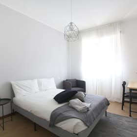 Private room for rent for €730 per month in Milan, Via Carlo Marx