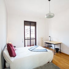 WG-Zimmer for rent for 650 € per month in Milan, Via Mauro Rota