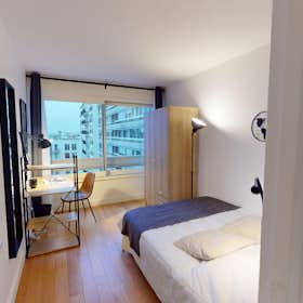 Private room for rent for €828 per month in Paris, Rue de Vouillé