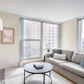 Appartamento in affitto a $2,691 al mese a Chicago, N Sheridan Rd
