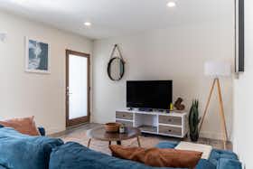 Appartamento in affitto a $5,156 al mese a Redondo Beach, Calle Miramar