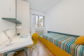 Отдельная комната сдается в аренду за 627 € в месяц в Padova, Via Leonardo Emo Capodilista
